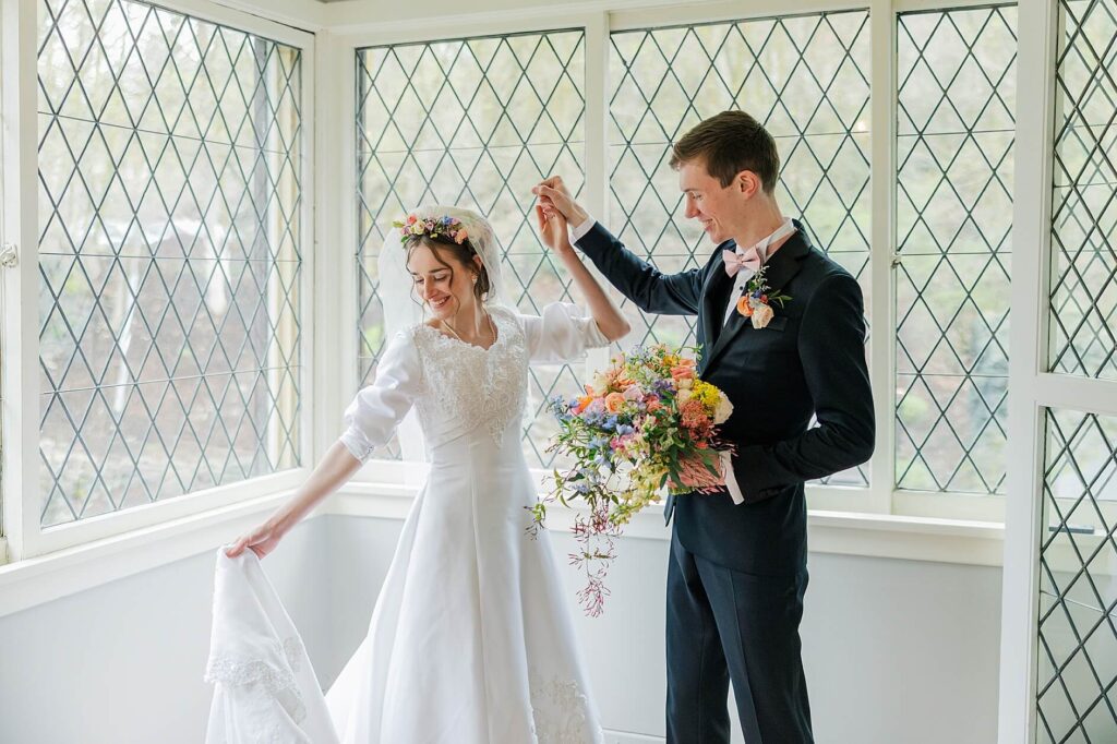 Glover Mansion Bride & Groom Portrait